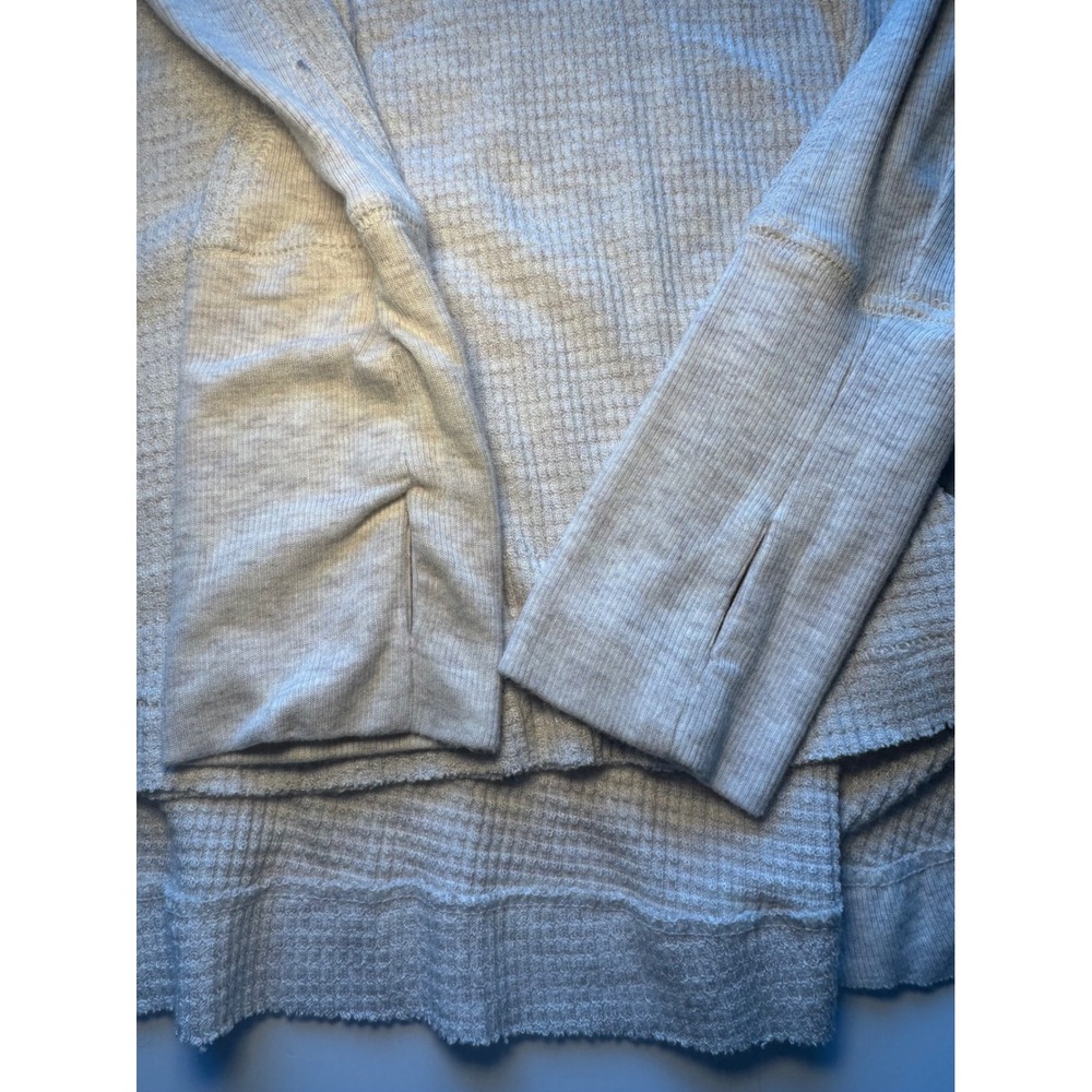We The Free People Cream Waffle Knit Thermal Long Sleeve Thumbhole Top Small - Picture 3 of 7